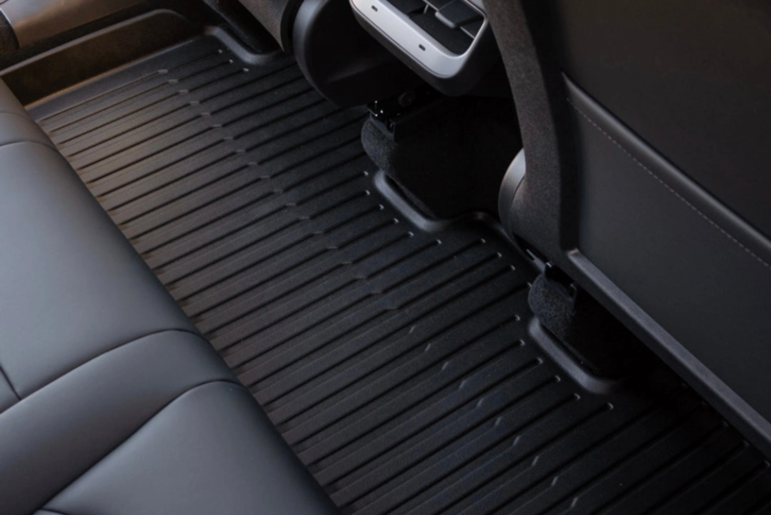 Model 3 Premium 3D Havuzlu Paspas Seti - Görsel 7