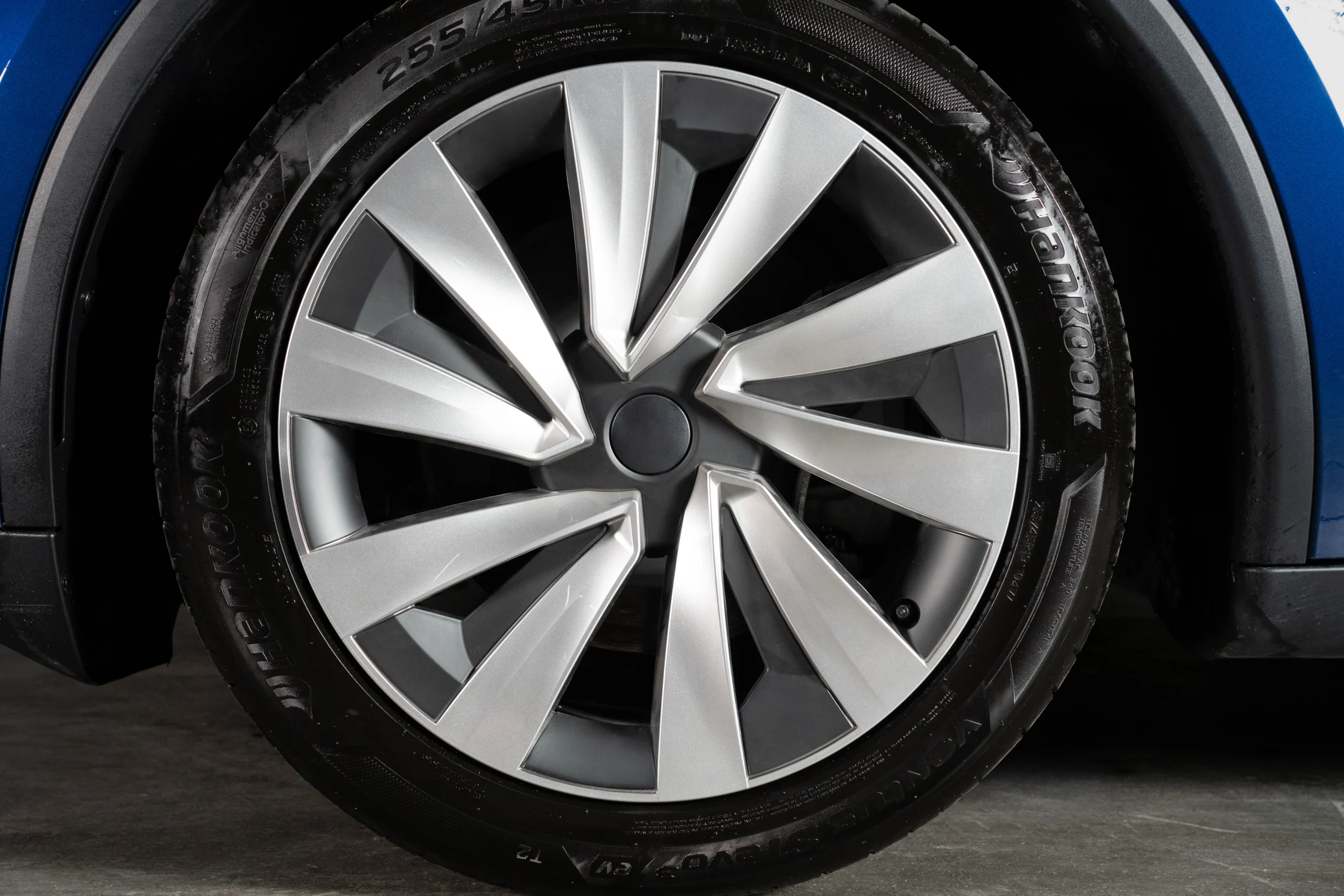 Model Y Juniper 2025+ 19” Helix Jant Kapağı - Görsel 2