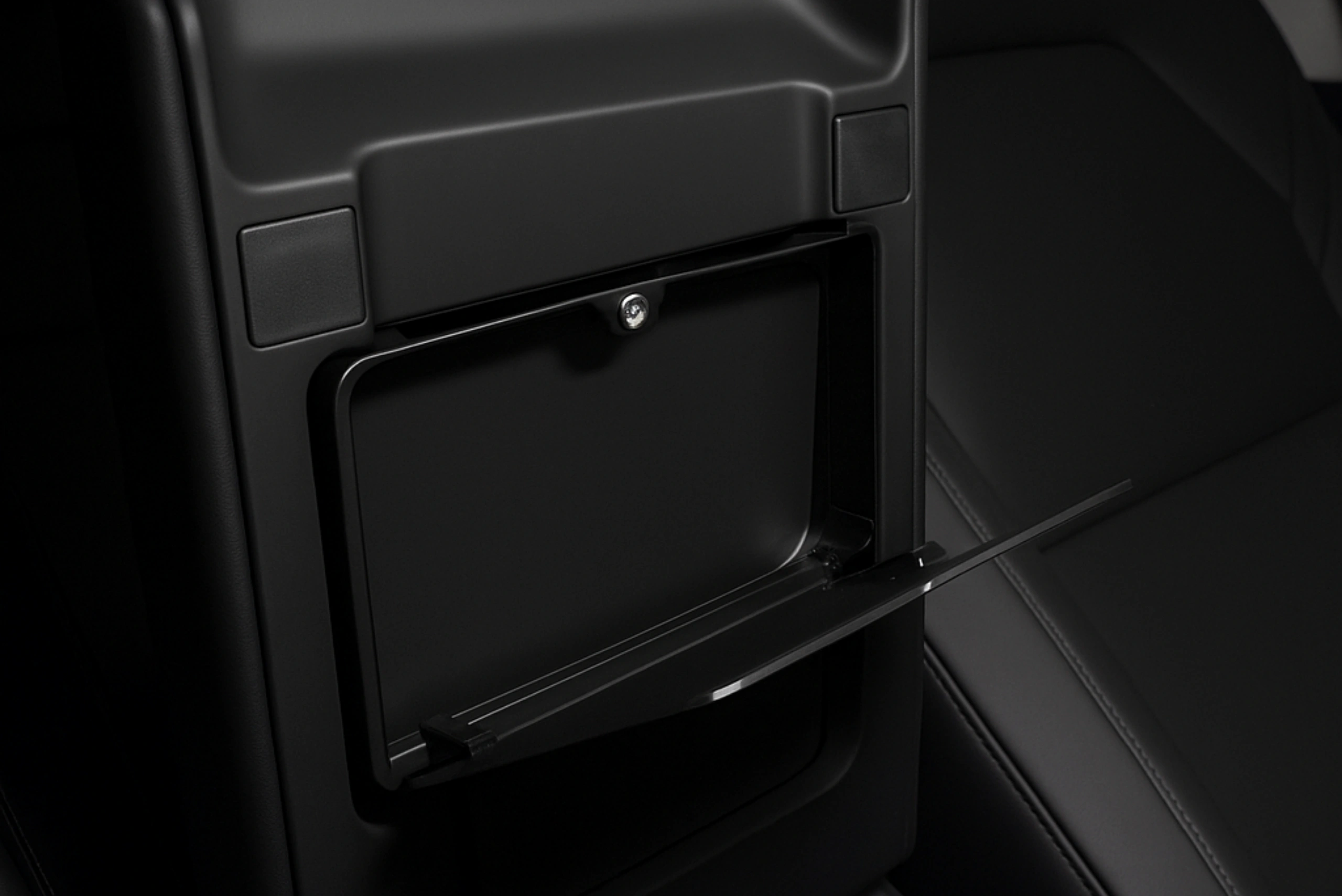 Model Y Juniper & Standart 2025+ Kol Dayama Gizli Eşya Gözü