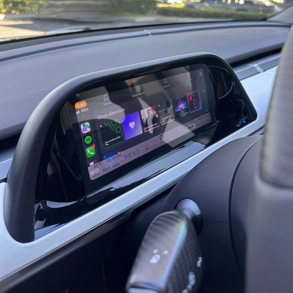 tesla carplay, tesla apple carplay, tesla ekran, tesla müzik, tesla telefonu bağlama, tesla apple, tesla iphone