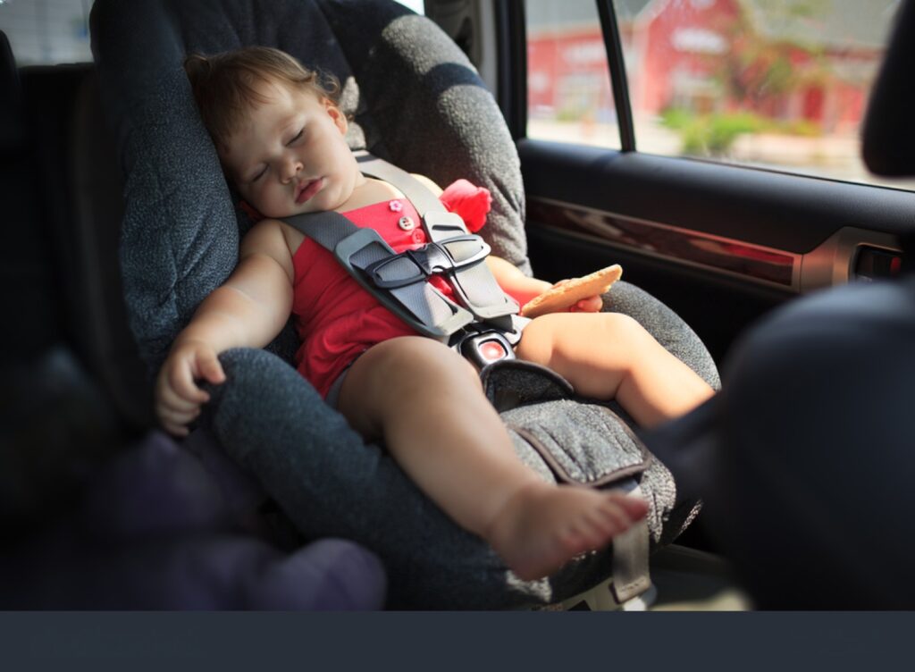 Child Left Alone Detection, Tesla güvenlik özellikleri, Tesla yazılım güncellemesi, çocuk güvenliği teknolojisi, araç içi sensörler, tesla yeni özellik, tesla teknoloji